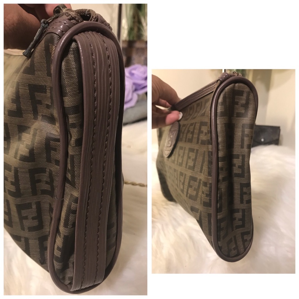 🌸SOLD🌸🌼Fendi Cosmetic Pouch🌼 - Picture 2 of 7